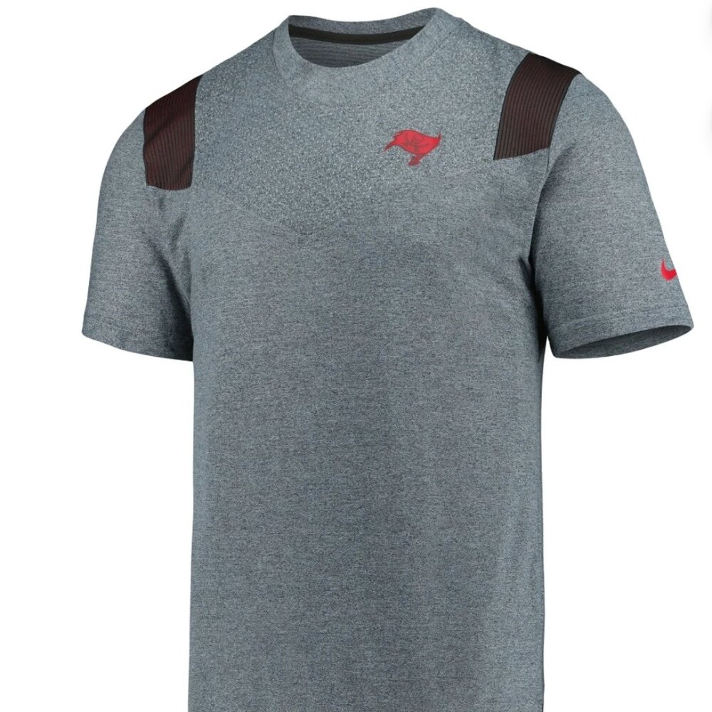 Men's Nike Pewter Tampa Bay Buccaneers T-Shirt Sz 3XL